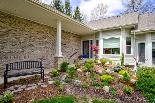 2137 Lamberton Creek Lane 22, Grand Rapids, MI 49505