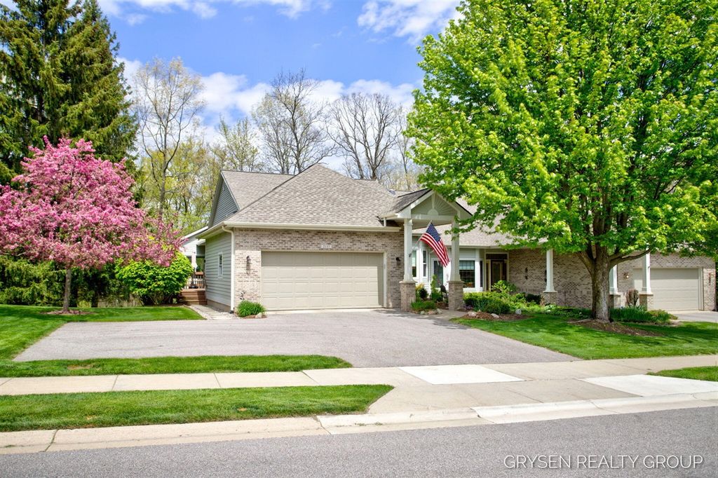 2137 Lamberton Creek Lane 22, Grand Rapids, MI 49505