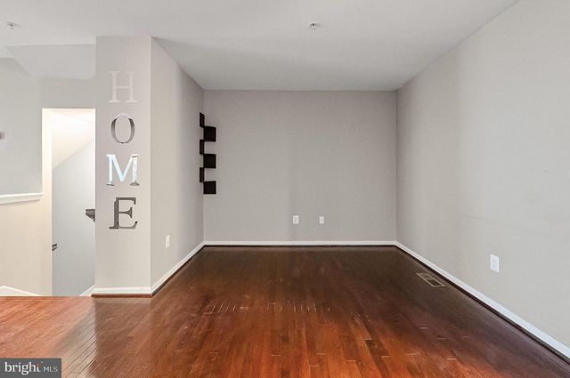 8426 STANSBURY LAKE DR, Baltimore, MD 21222