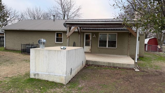 1006 Cambridge Court, Miami, OK 74354