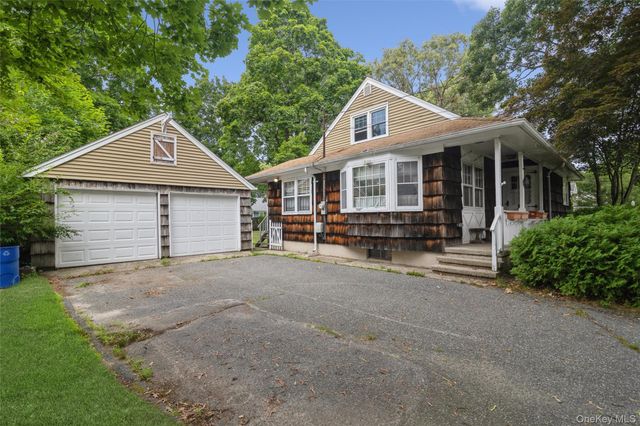 46 McGaw Avenue, Lake Grove, NY 11755