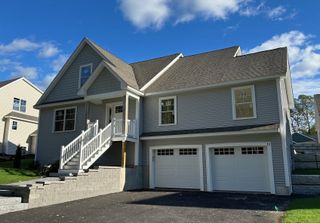 12 Juliana Avenue # 14, Nashua, NH 03064