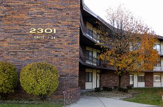 2301 Holiday Terrace 11, Lansing, IL 60438