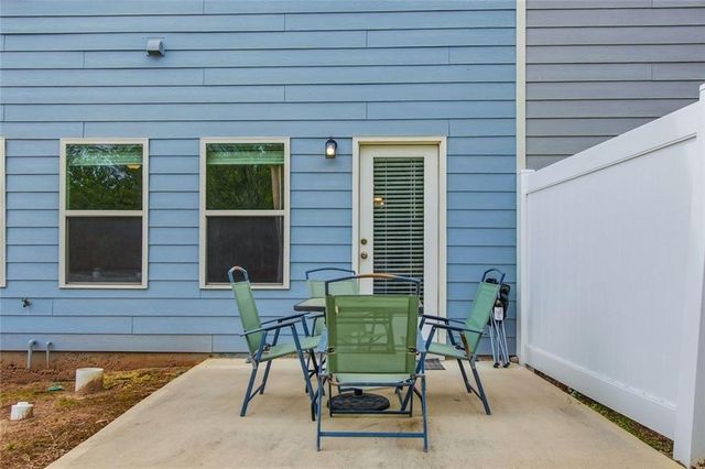 521 Crescent Woode Way, Dallas, GA 30157