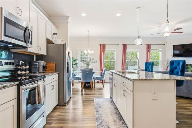 521 Crescent Woode Way, Dallas, GA 30157