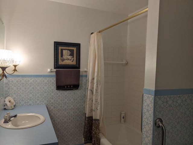 2451 Westbury Drive, Saginaw, MI 48603
