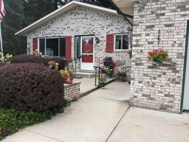 2451 Westbury Drive, Saginaw, MI 48603