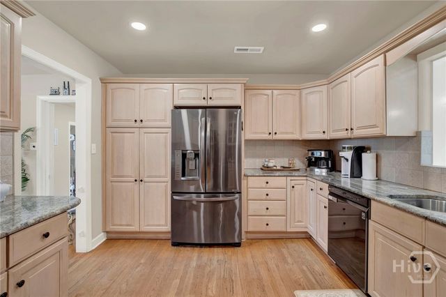 8720 Rivers End Drive, Savannah, GA 31406