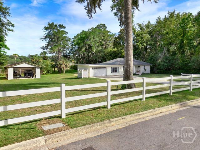 8720 Rivers End Drive, Savannah, GA 31406