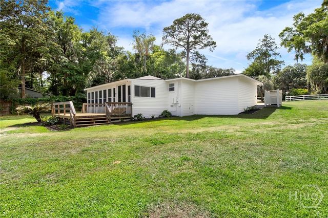 8720 Rivers End Drive, Savannah, GA 31406