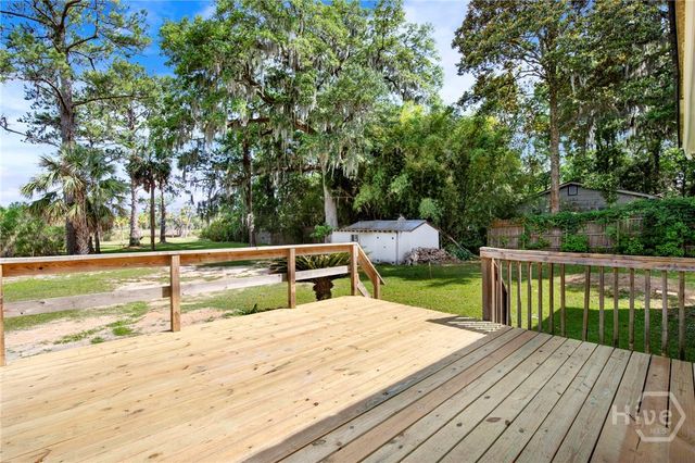 8720 Rivers End Drive, Savannah, GA 31406