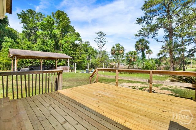 8720 Rivers End Drive, Savannah, GA 31406