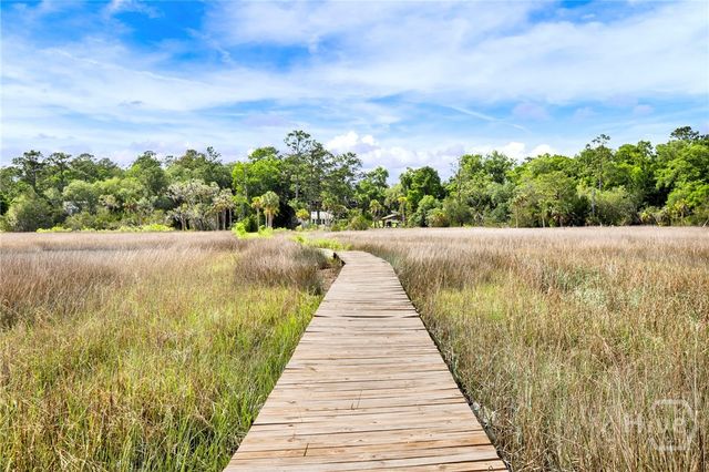 8720 Rivers End Drive, Savannah, GA 31406