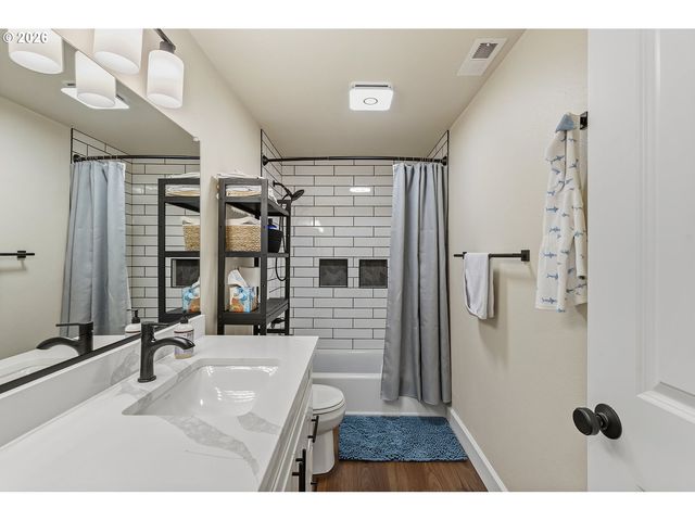 17218 Ne 6TH St, Vancouver, WA 98684