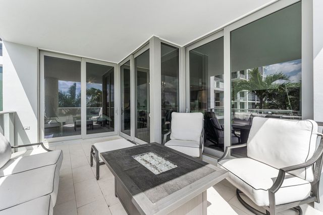 2 Water Club Way 403, North Palm Beach, FL 33408