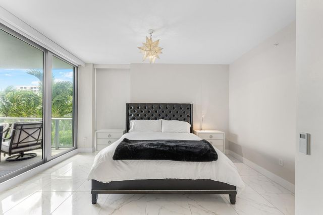 2 Water Club Way 403, North Palm Beach, FL 33408