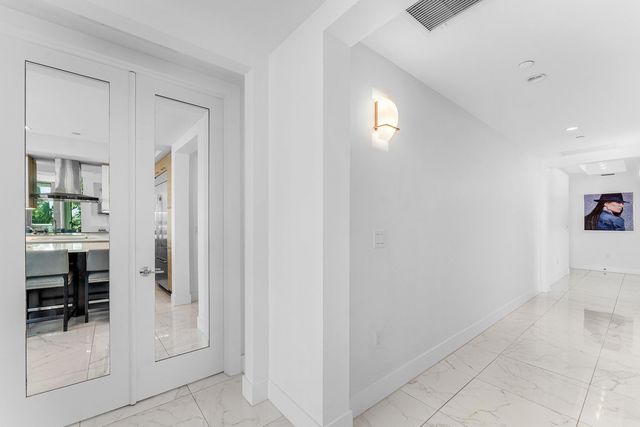 2 Water Club Way 403, North Palm Beach, FL 33408