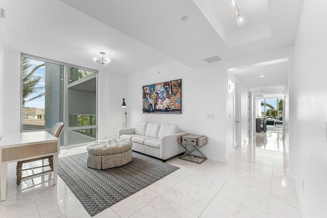 2 Water Club Way 403, North Palm Beach, FL 33408