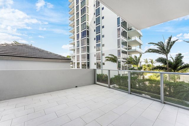 2 Water Club Way 403, North Palm Beach, FL 33408