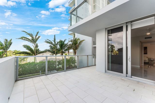 2 Water Club Way 403, North Palm Beach, FL 33408