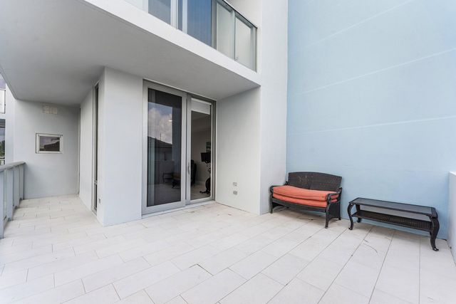 2 Water Club Way 403, North Palm Beach, FL 33408