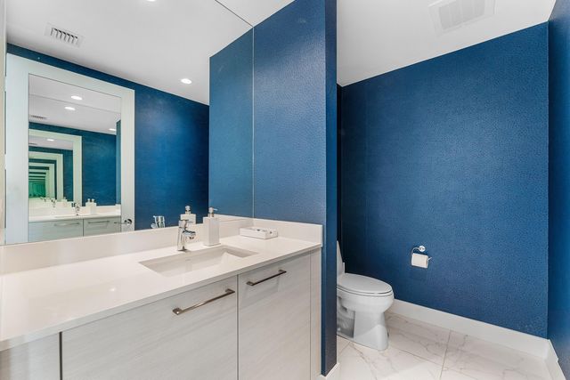 2 Water Club Way 403, North Palm Beach, FL 33408