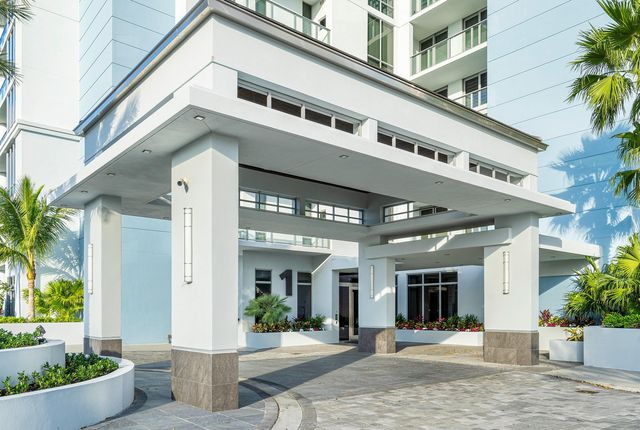 2 Water Club Way 403, North Palm Beach, FL 33408