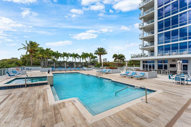 2 Water Club Way 403, North Palm Beach, FL 33408