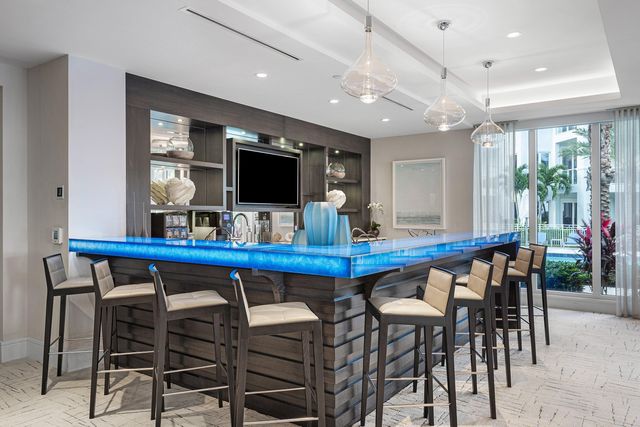 2 Water Club Way 403, North Palm Beach, FL 33408