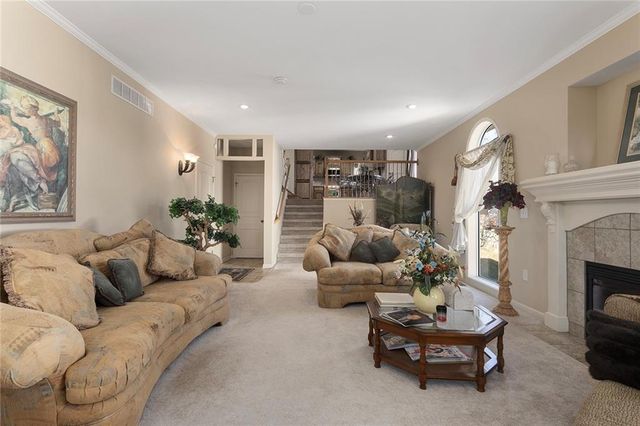 6958 N Atkins Avenue, Kansas City, MO 64152