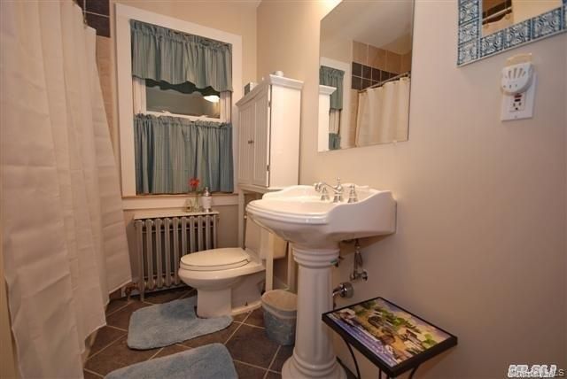 7 Aberdeen Drive, Huntington, NY 11743