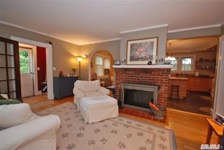 7 Aberdeen Drive, Huntington, NY 11743