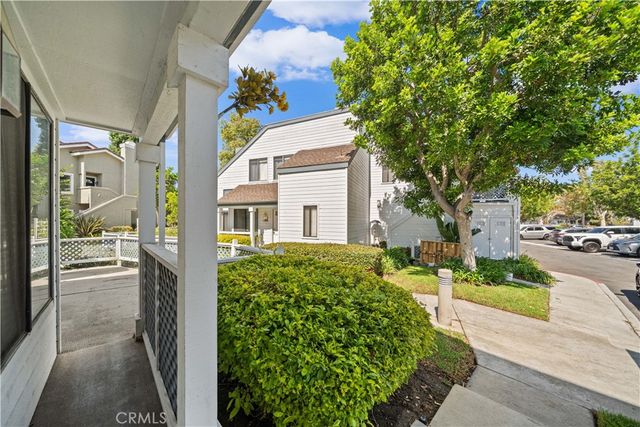 97 Fallingstar 56, Irvine, CA 92614