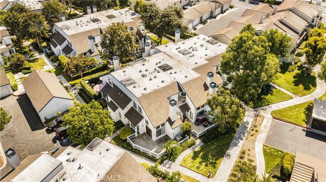 97 Fallingstar 56, Irvine, CA 92614