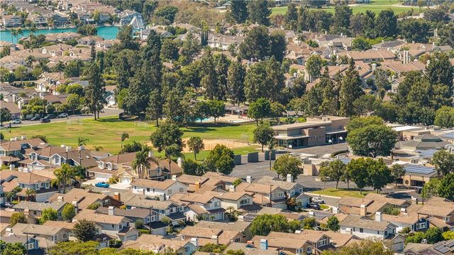 97 Fallingstar 56, Irvine, CA 92614