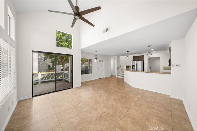 97 Fallingstar 56, Irvine, CA 92614
