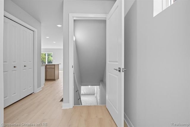 100 Parsons Lane, Saline, MI 48176