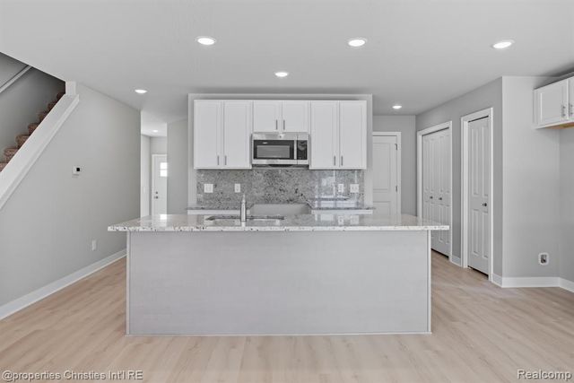 100 Parsons Lane, Saline, MI 48176