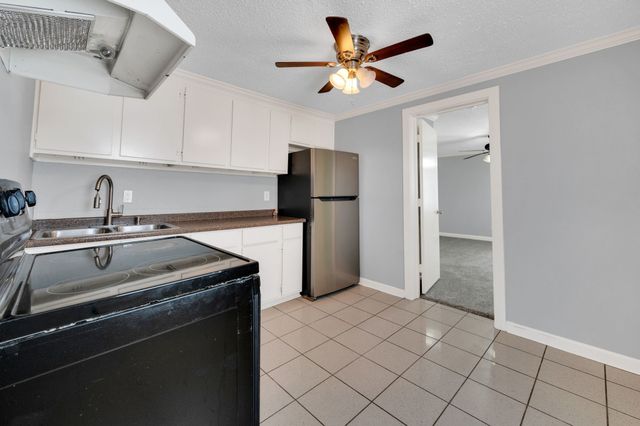 412 E Avenue F, Midlothian, TX 76065