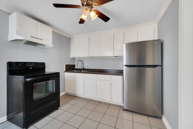 412 E Avenue F, Midlothian, TX 76065