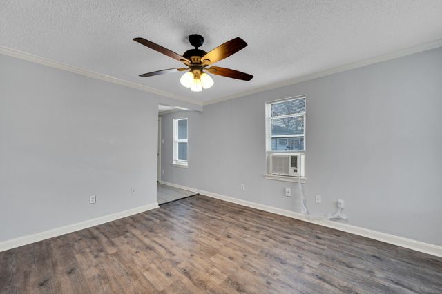 412 E Avenue F, Midlothian, TX 76065