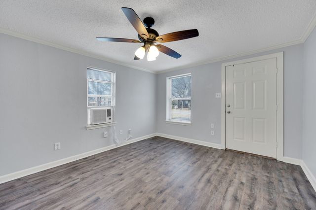 412 E Avenue F, Midlothian, TX 76065