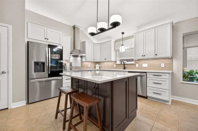 211 Little Summer Drive, Rosenberg, TX 77469