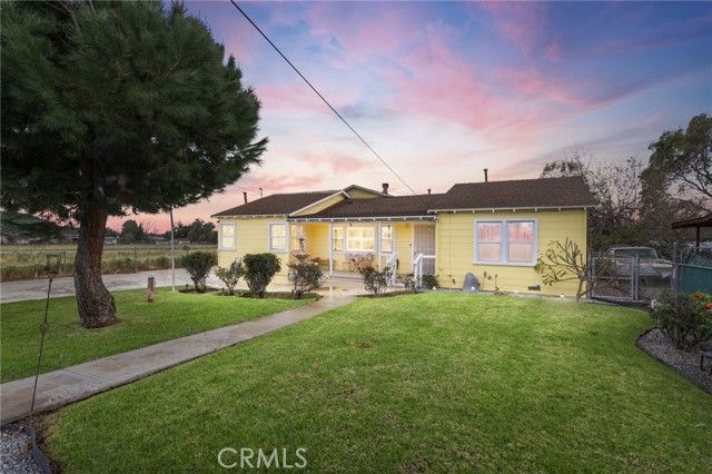 4487 Tyrolite, Jurupa Valley, CA 92509