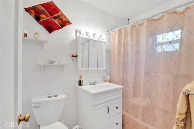 4487 Tyrolite, Jurupa Valley, CA 92509