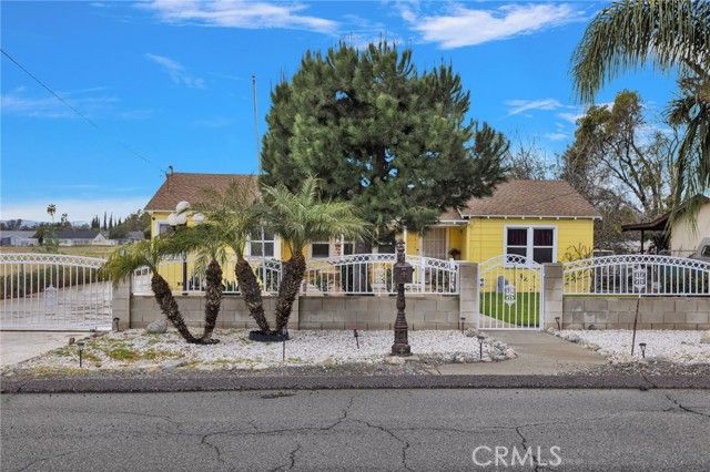 4487 Tyrolite, Jurupa Valley, CA 92509