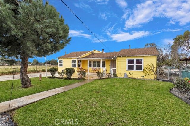 4487 Tyrolite, Jurupa Valley, CA 92509