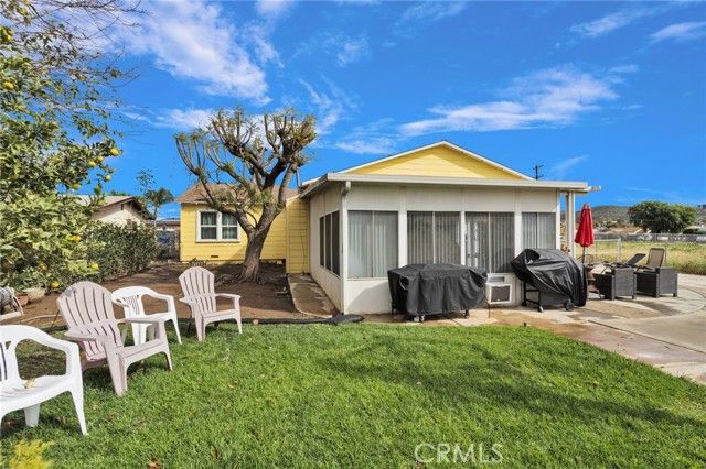 4487 Tyrolite, Jurupa Valley, CA 92509