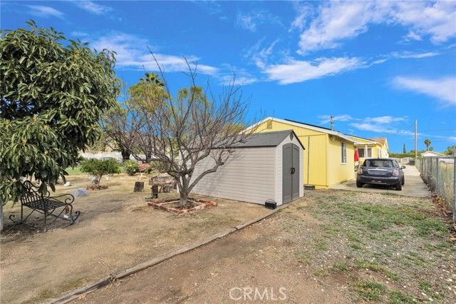 4487 Tyrolite, Jurupa Valley, CA 92509