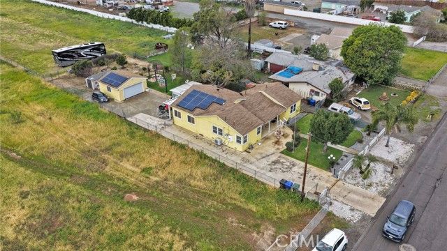 4487 Tyrolite, Jurupa Valley, CA 92509